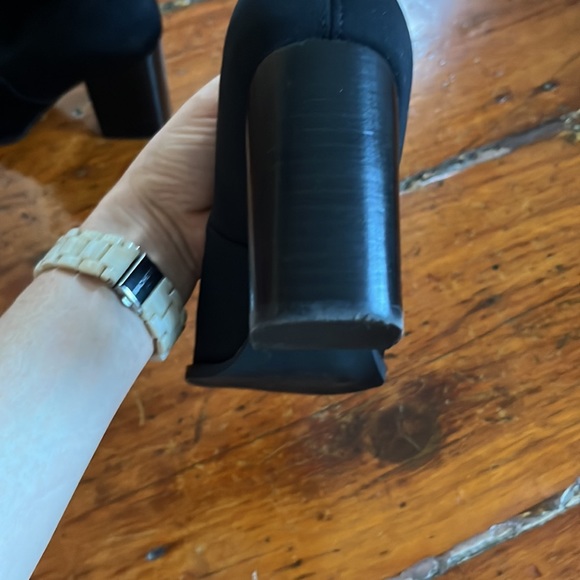 Intentionally Blank Black Scuba Boot - Picture 9 of 12